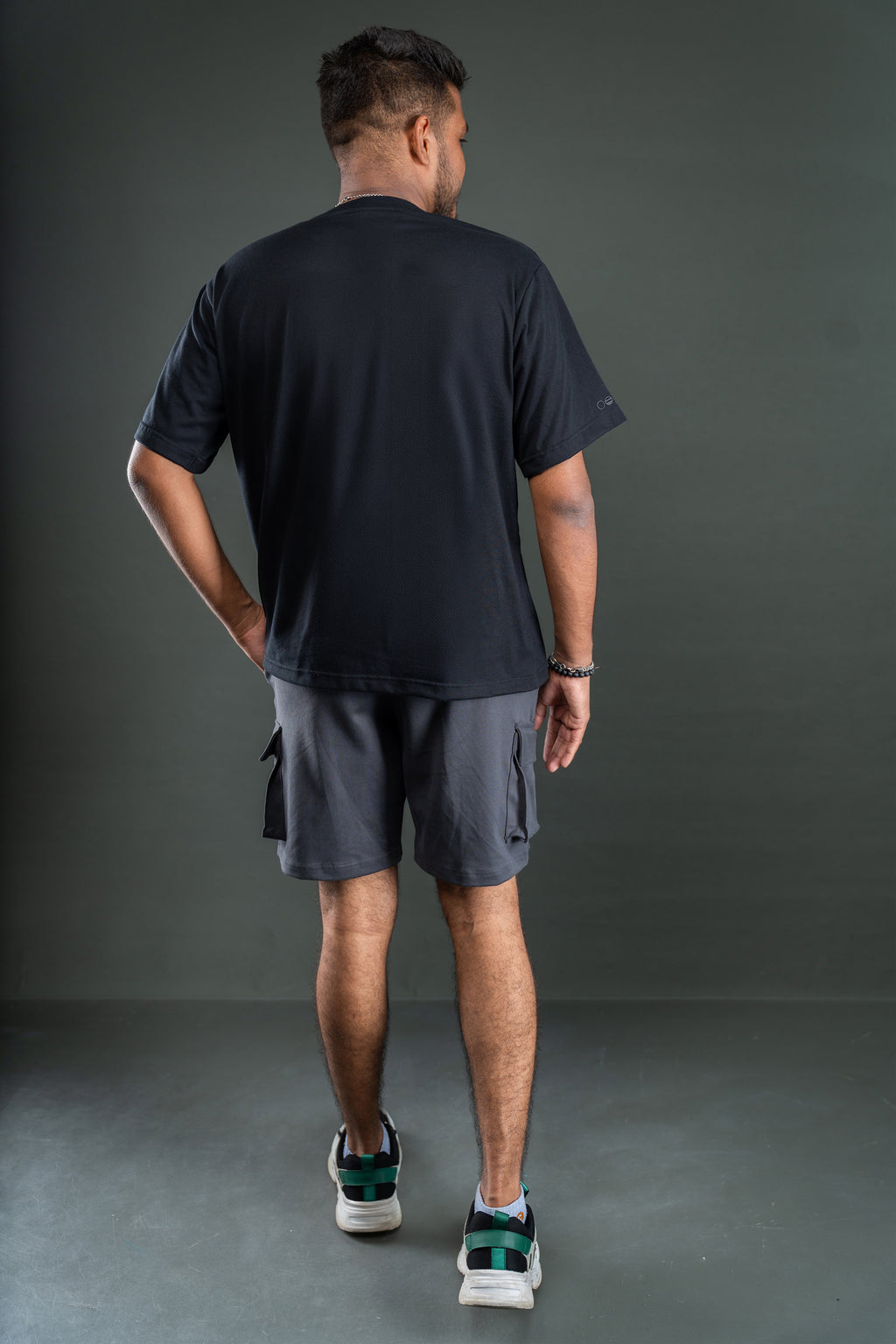 Oversized T-shirt (Unisex) with wordmark - Black